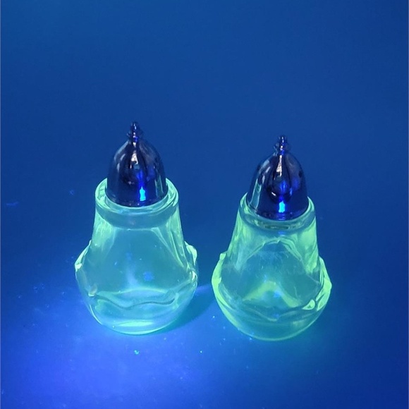 Vintage Century S/P Shakers - Picture 1 of 3